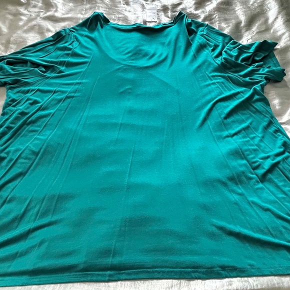T-SHIRT, MADE IN CANADA!!, DEEP EMERALD, SIZE 5X, TWISTED NECKLINE, RELAXED FIT, - Picture 7 of 12